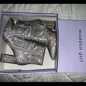 Madden girl glitter fun boots! Size 7.5. Worn once